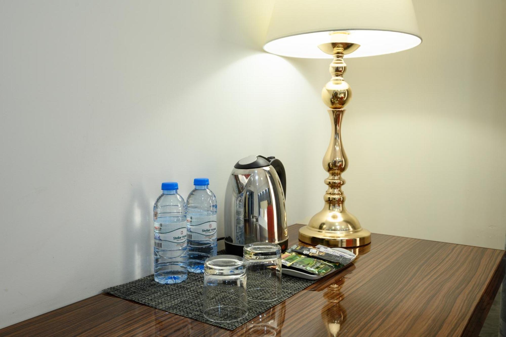 Royal Plaza By Stellar Hotels, Jerevan Exteriör bild