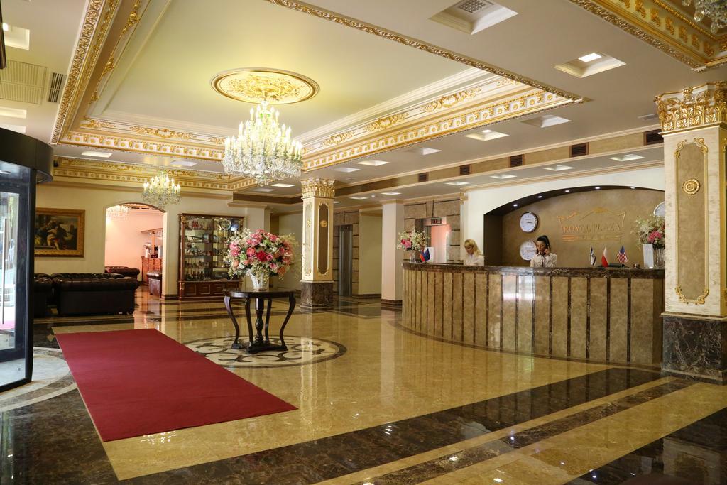 Royal Plaza By Stellar Hotels, Jerevan Exteriör bild